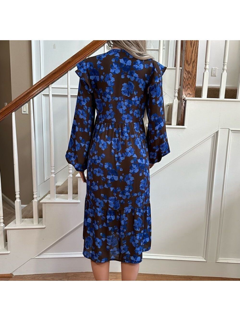 Adorable brown blue floral peasant midi dress - Picture 10 of 12